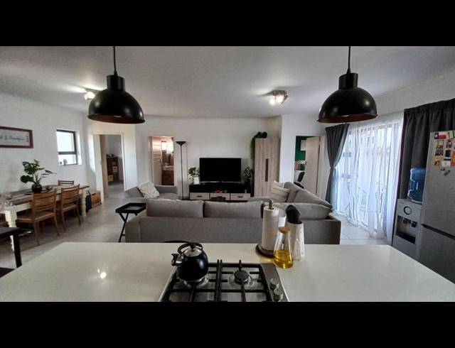 2 BEDROOM PROPERTY TO RENT IN GLEN MARAIS